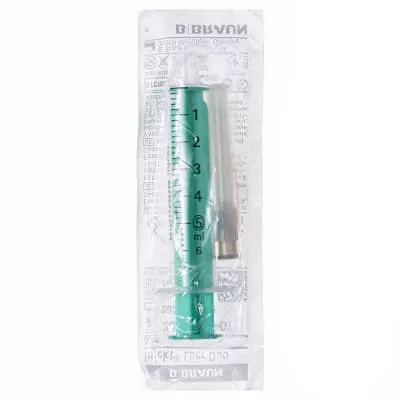 Шприц 2-х комп. Injekt Luer Duo с 1-й иглой 22G (0,7x30мм) 5мл №1 B.Braun