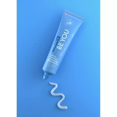 Зубная паста Curaprox Голубая отбеливающая со вкусом ежевики 60 мл