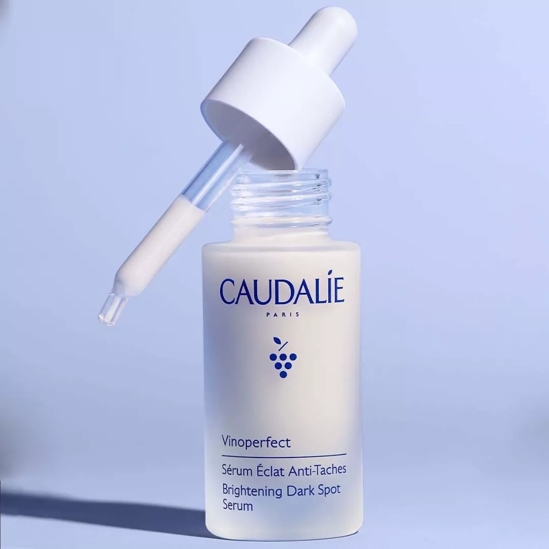 Сыворотка Caudalie Vinoperfect 432 сияющая для цветокоррекции лица 30мл
