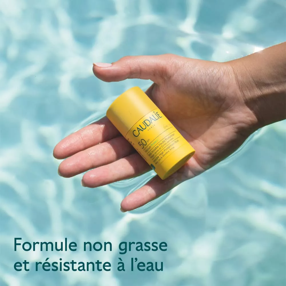 Средство Caudalie Vinosun Protect Солнцезащитный стик для лица и тела SPF50 15 г
