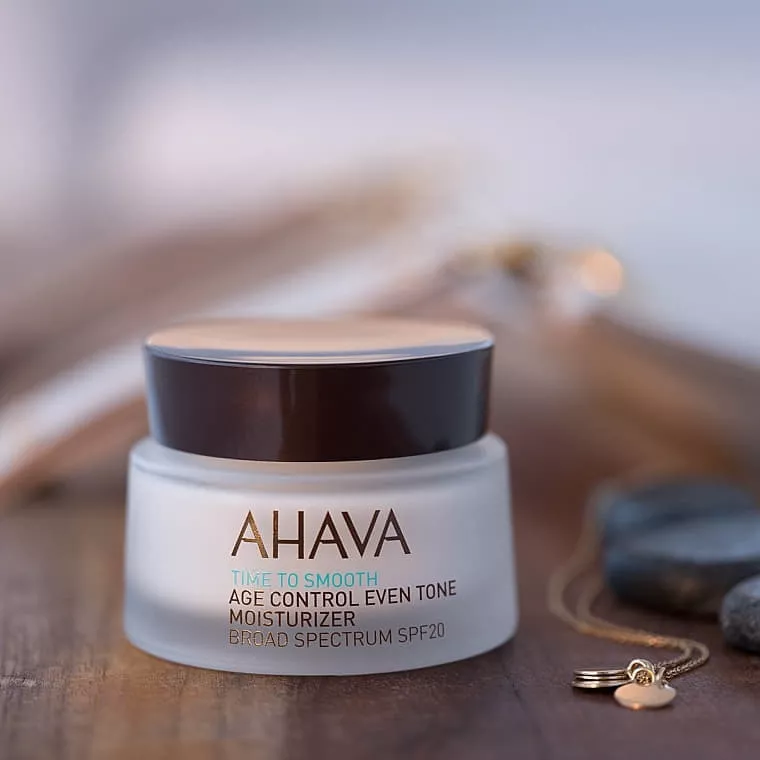 *Ahava Крем для лица омолаживающий увлажняющий, выравнивающий тон SPF20 50мл