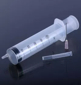 *Шприц Luer Slip 2-х комп. с 1-й иглой 21G (0,8х38мм) 20мл №1 Medicare