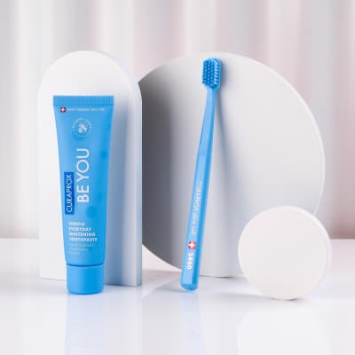 Зубная паста Curaprox Голубая отбеливающая со вкусом ежевики 60 мл