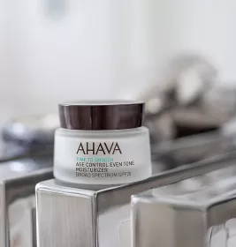 *Крем Ahava для обличчя зволожуючий, що омолоджує, вирівнює тон SPF20 50мл